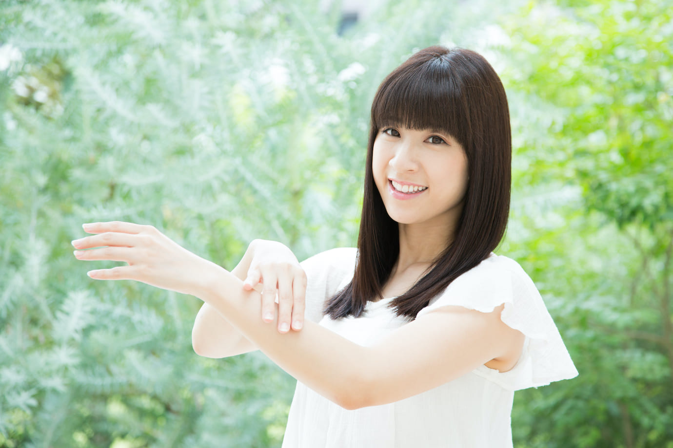 腕の脱毛した女性