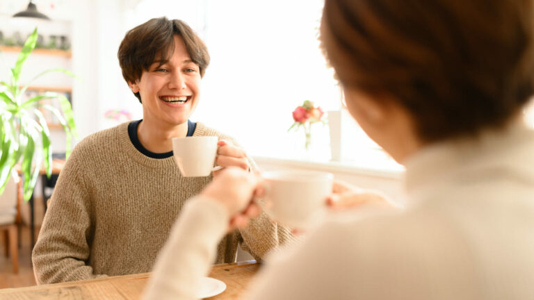 英会話カフェで楽しく学ぶ！安く抑えられる英会話スポットを活用しよう