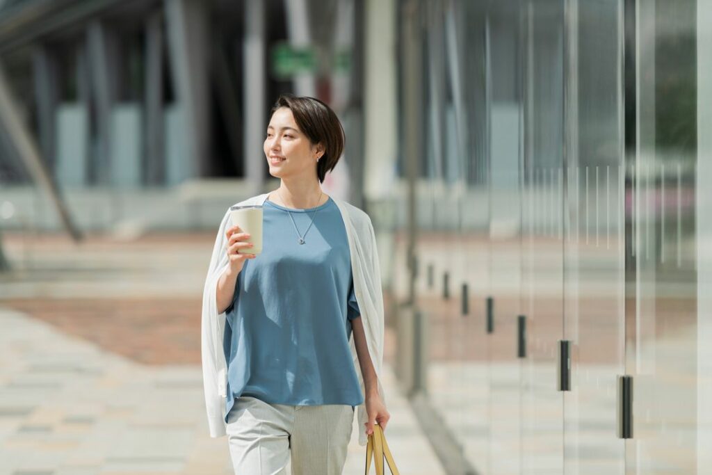 婚活鉄板コーデ カーディガン×クロップドパンツ
